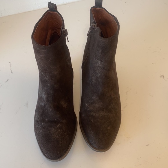 Lucky Brand Basel dark brown suede leather upper booties - Picture 2 of 8